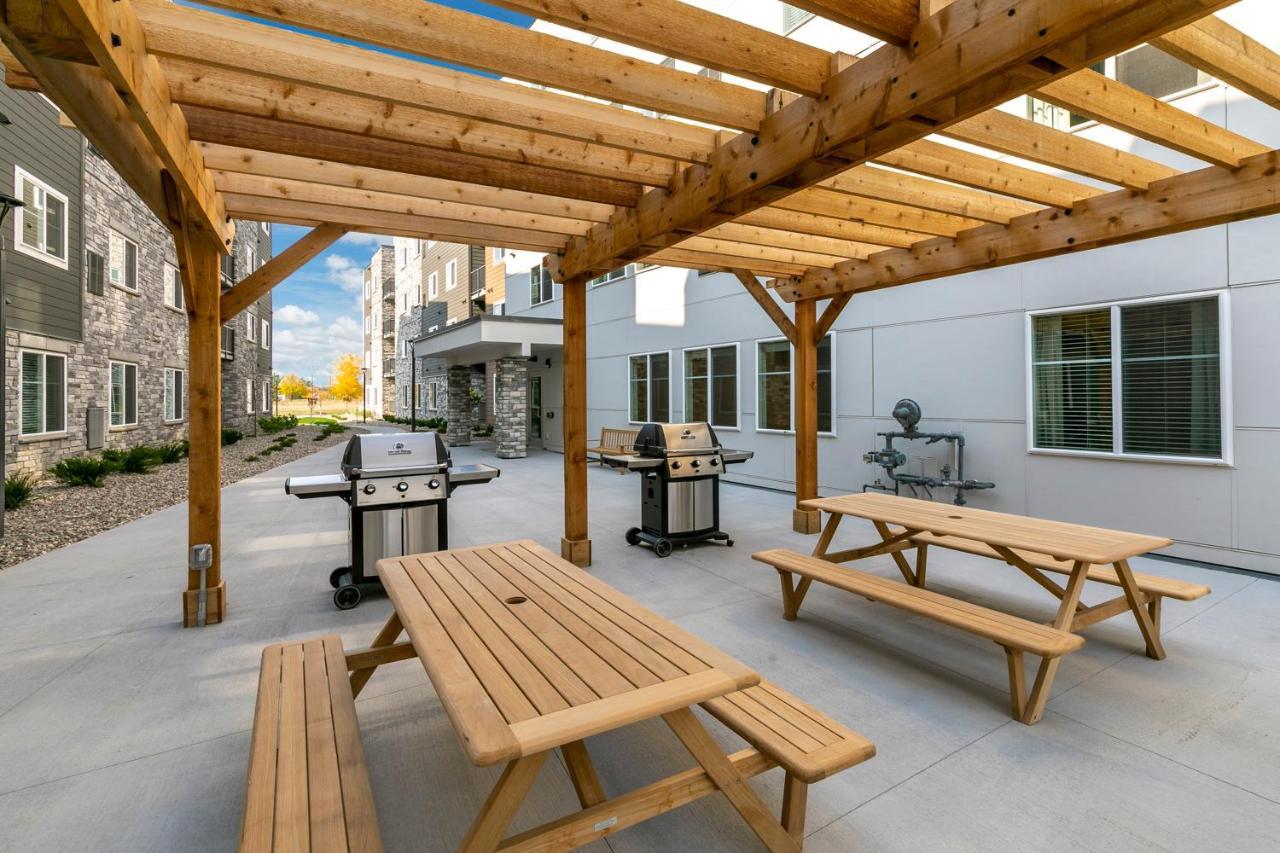 Waterwalk Extended Stay By Wyndham Minneapolis - Plymouth Exterior photo